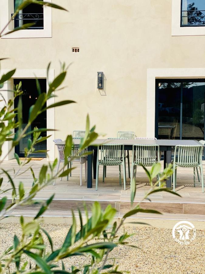 Domaine De Merins, 10 Couchages Avec Piscine, Face A La Riviere, A 4Km De La Plage Fleury  Exteriér fotografie